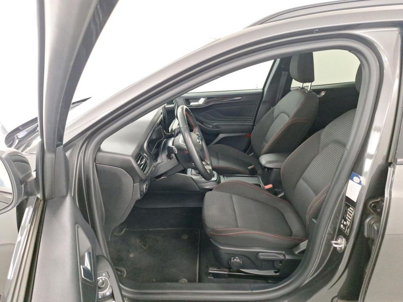 FORD FOCUS CLIPPER 1.0I ECOBOOST MHEV 92KW ST-LINE 6 