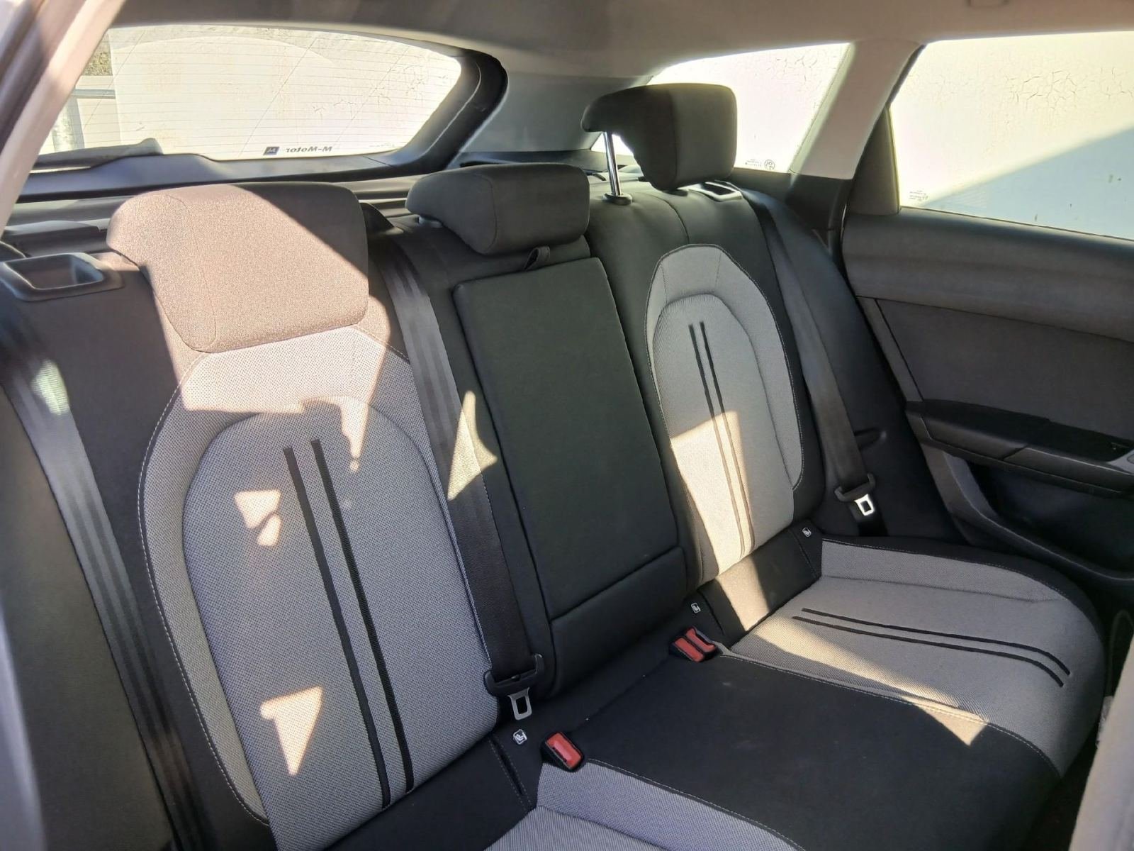 SEAT LEON SP 2.0 TDI 85kW Style Go 7
