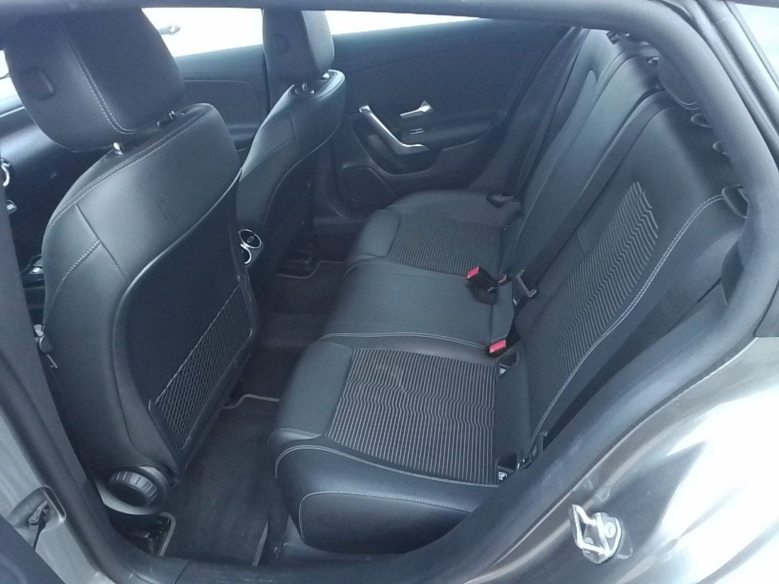 MERCEDES CLASE CLA 220 D DCT Shooting Brake 6 