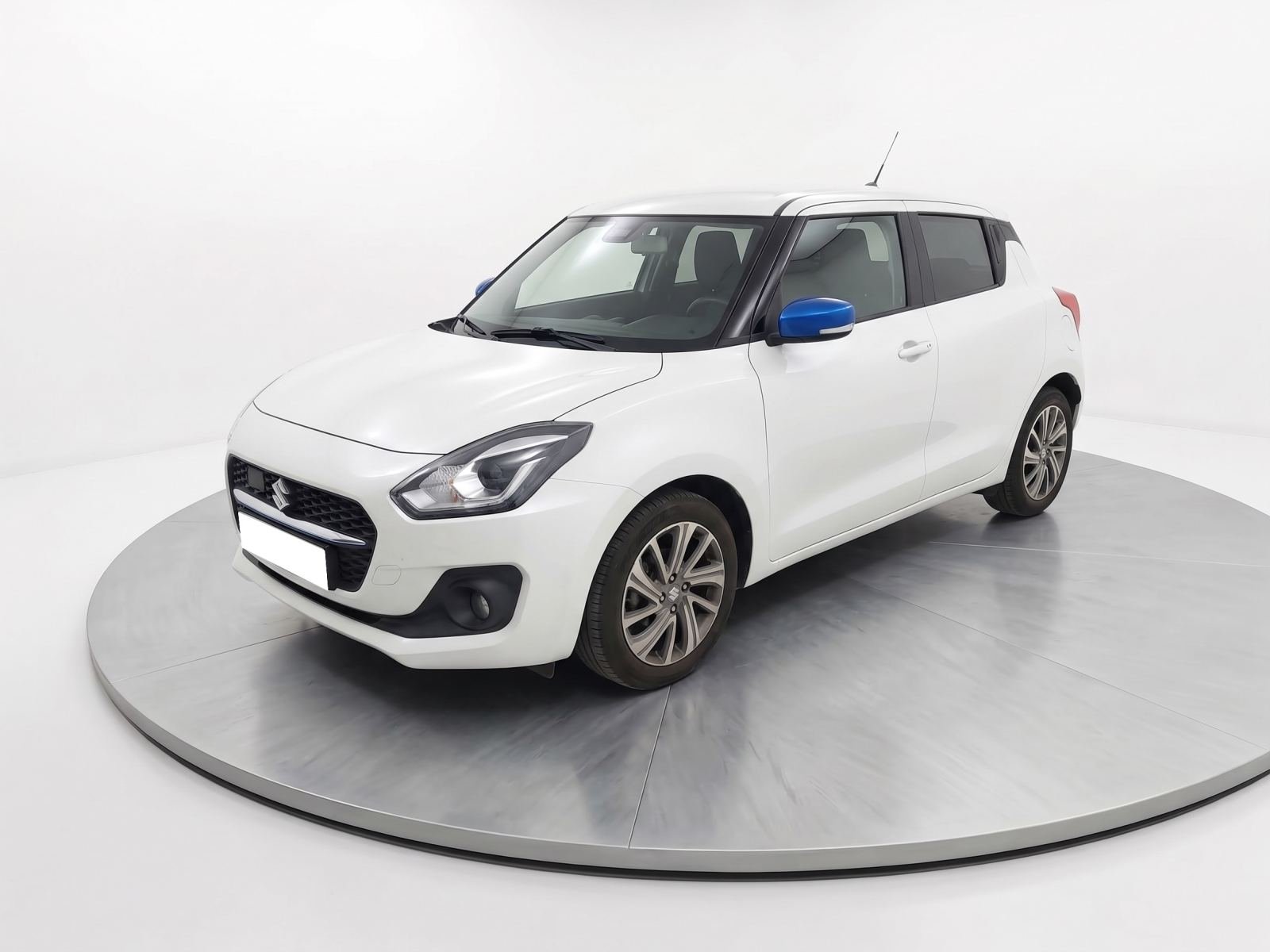 imagen de SUZUKI SWIFT 1.2 Mild Hybrid GLE Blue & White - REF: 07188