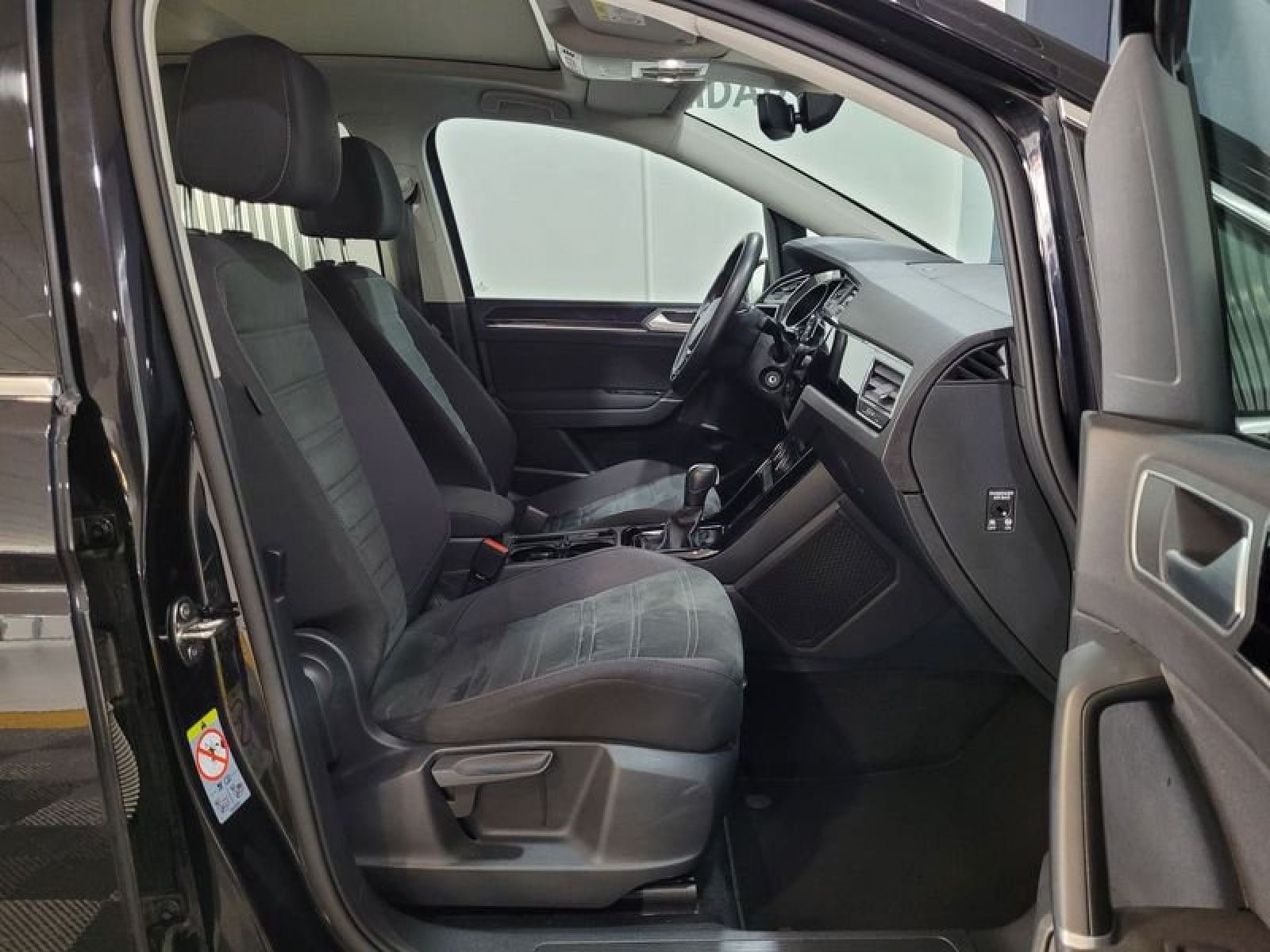 VOLKSWAGEN TOURAN 2.0 TDI 115cv Advance 10