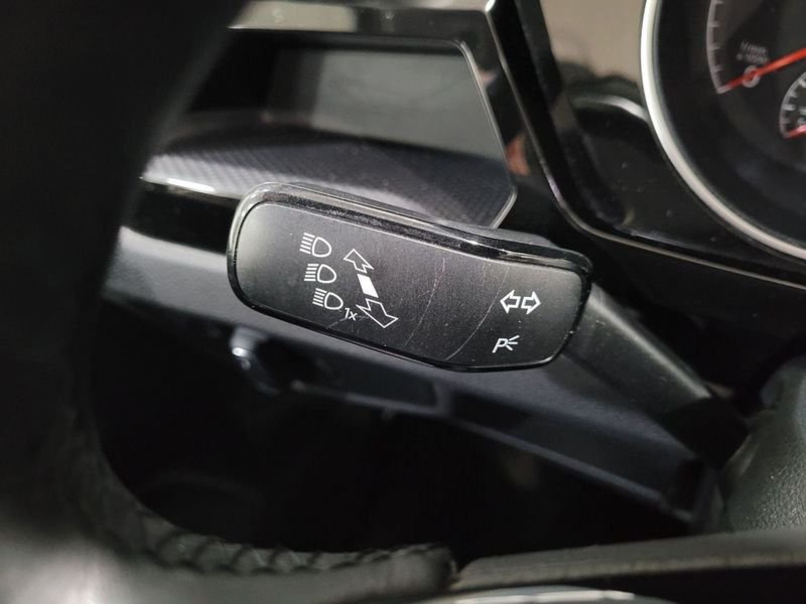 VOLKSWAGEN TOURAN 2.0 TDI 115cv Advance 16