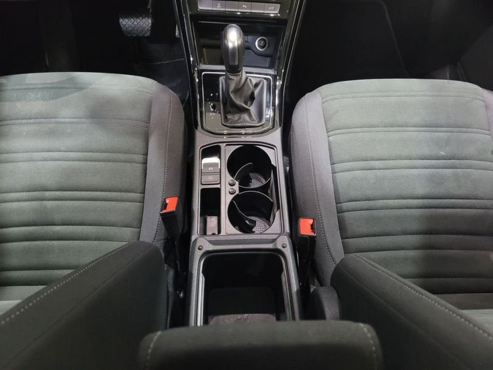 VOLKSWAGEN TOURAN 2.0 TDI 115cv Advance 25