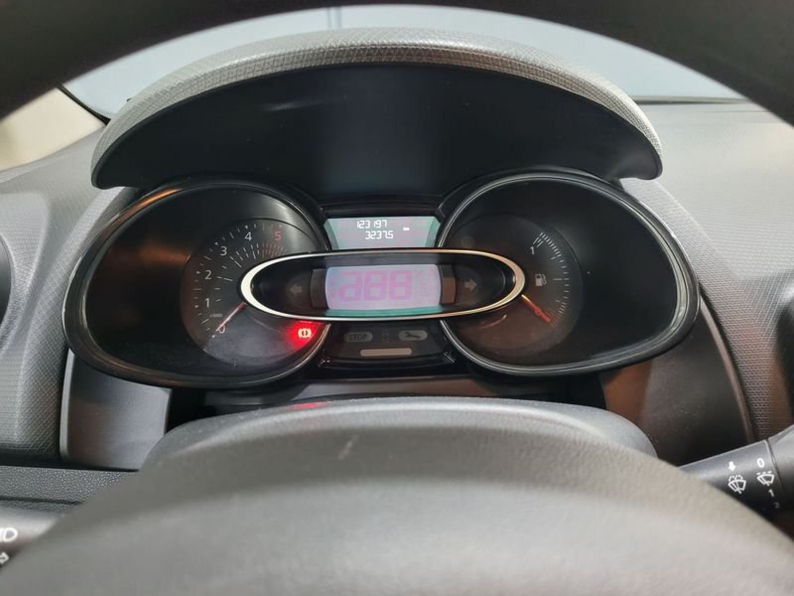 RENAULT CLIO 1.5 dCi 75cv Life Energy 17