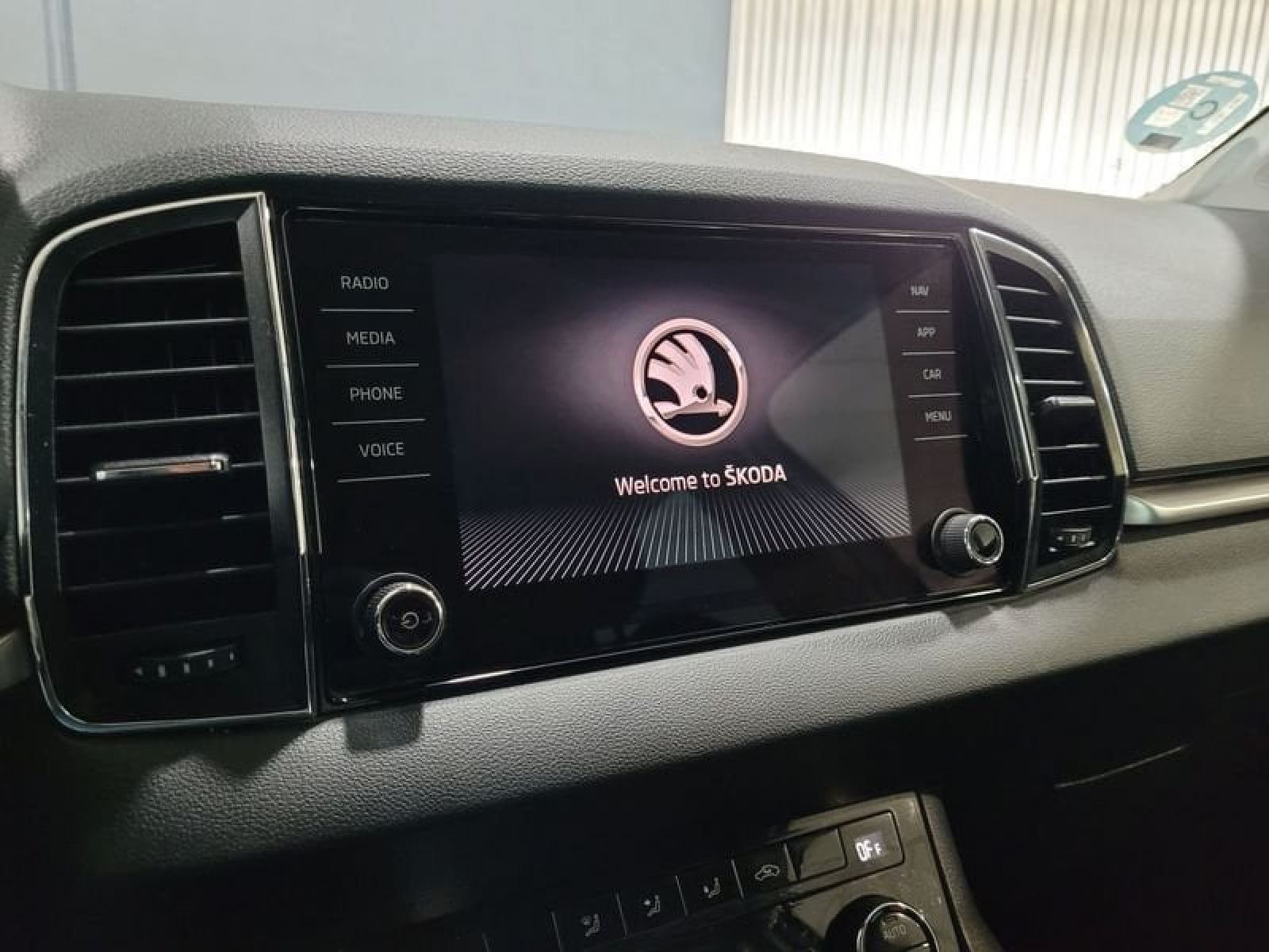 SKODA KAROQ 2.0 TDI 150cv DSG 4X4 Ambition 18