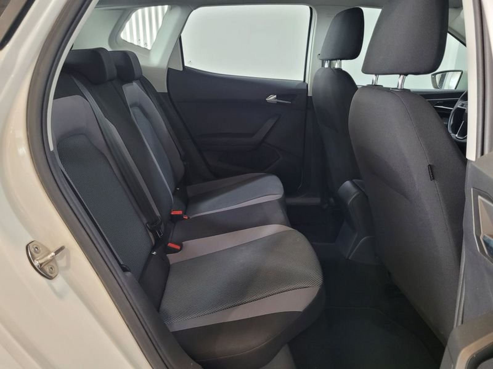 SEAT ARONA 1.0 TSI 110cv Style 9