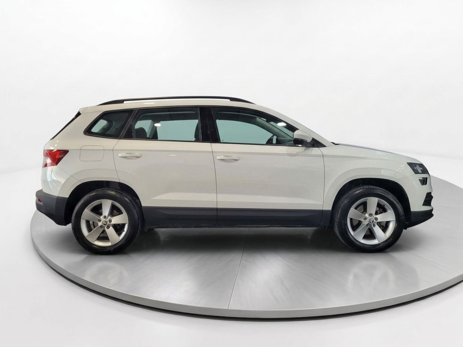 SKODA KAROQ 2.0 TDI 150cv DSG 4X4 Ambition 6