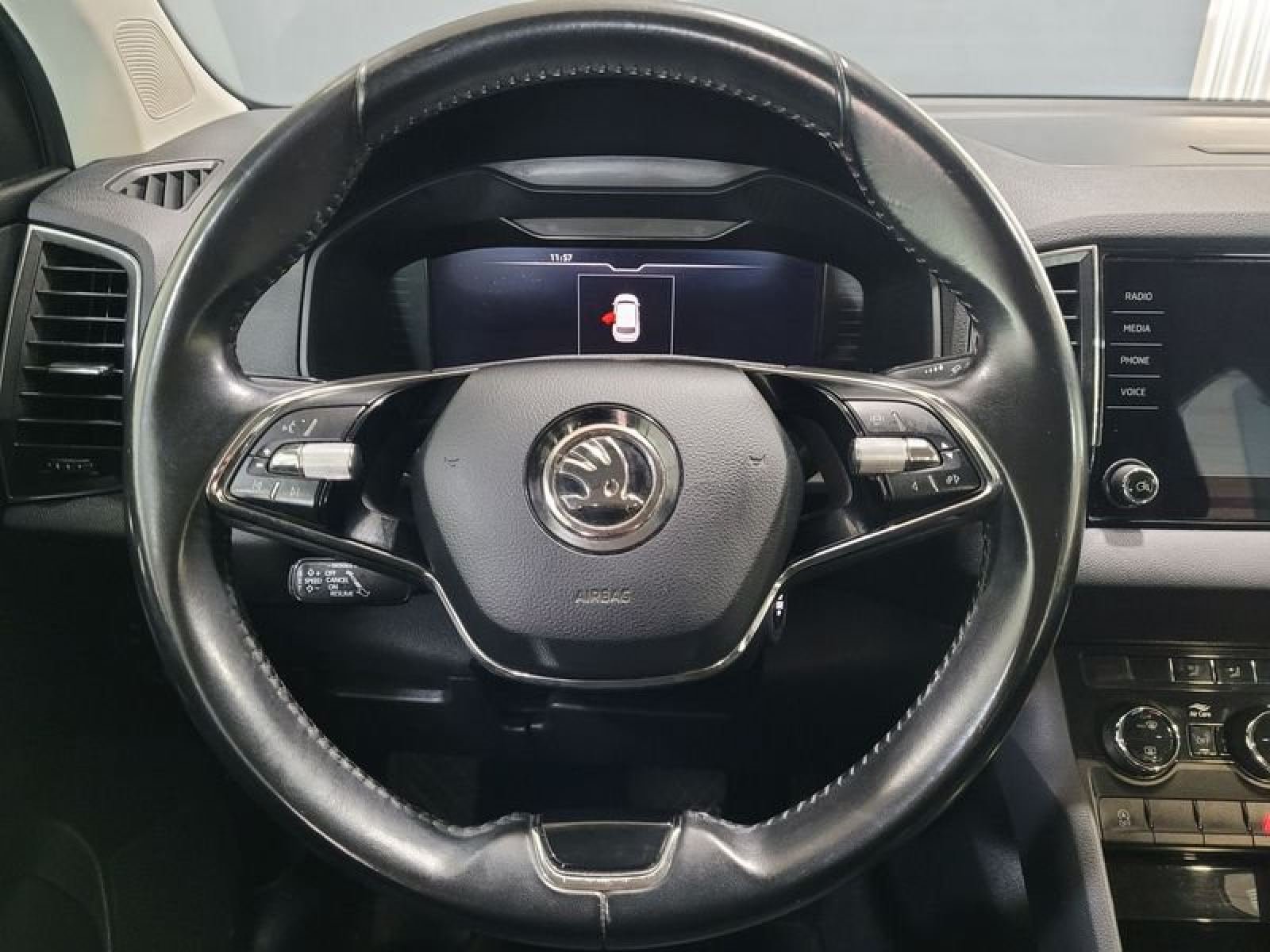 SKODA KAROQ 2.0 TDI 150cv DSG 4X4 Ambition 17