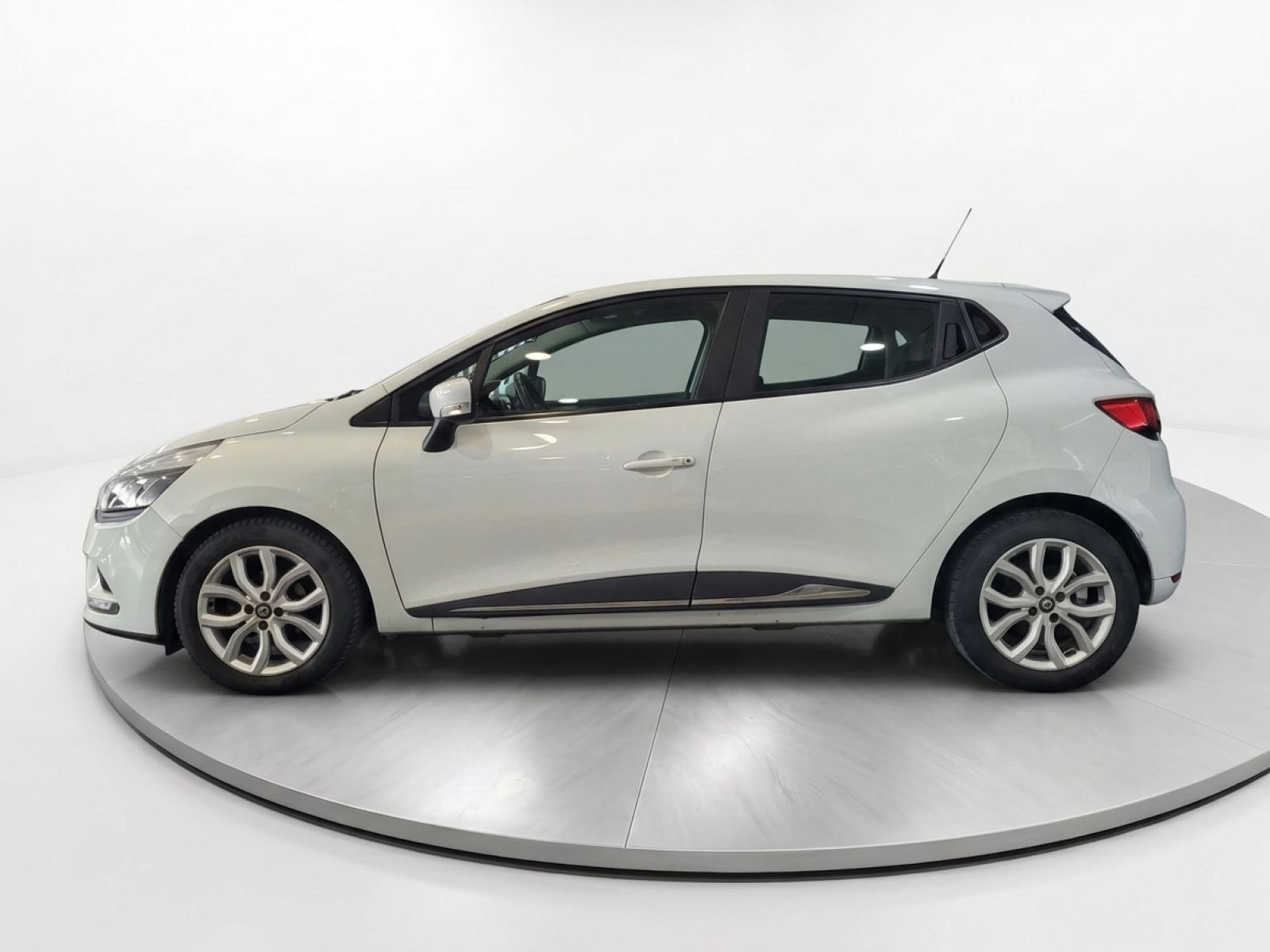 RENAULT CLIO 1.5 dCi 90cv EDC Zen -18 2