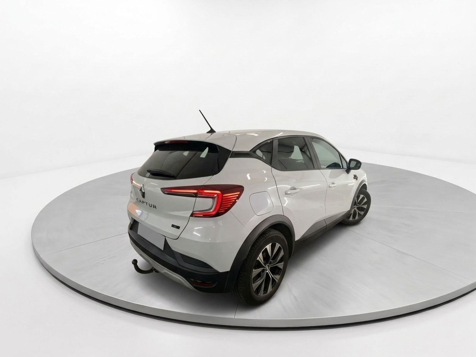 RENAULT CAPTUR E-Tech híbrido 145cv evolution 3