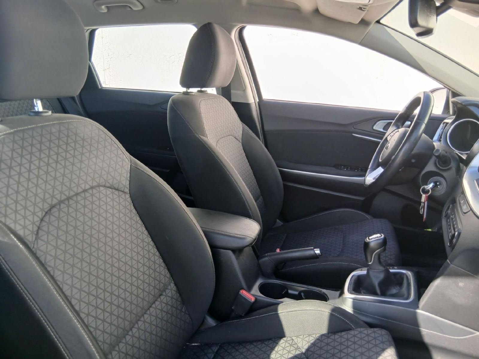 KIA CEED TOURER 1.6 MHEV iMT 100kW Drive 6 