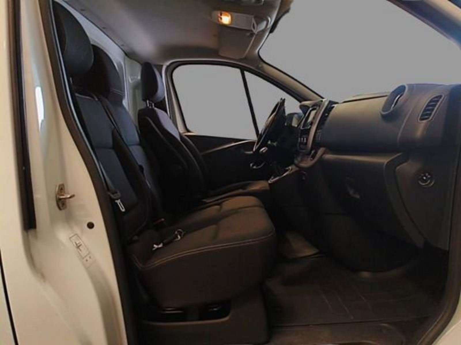 RENAULT TRAFIC Furgón 27 L1H1 Energy BluedCi 88 kW 6