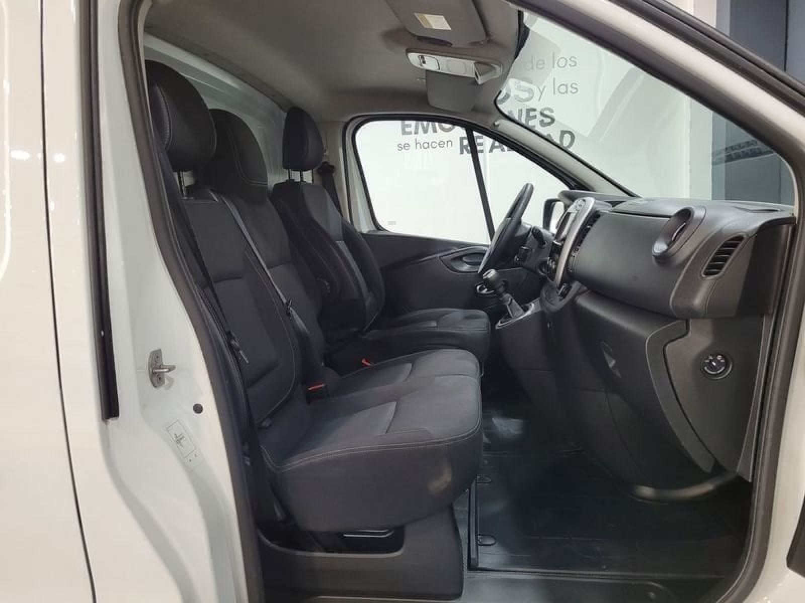 Renault Trafic Furgón 27 L1H1 Energy BluedCi - foto 11