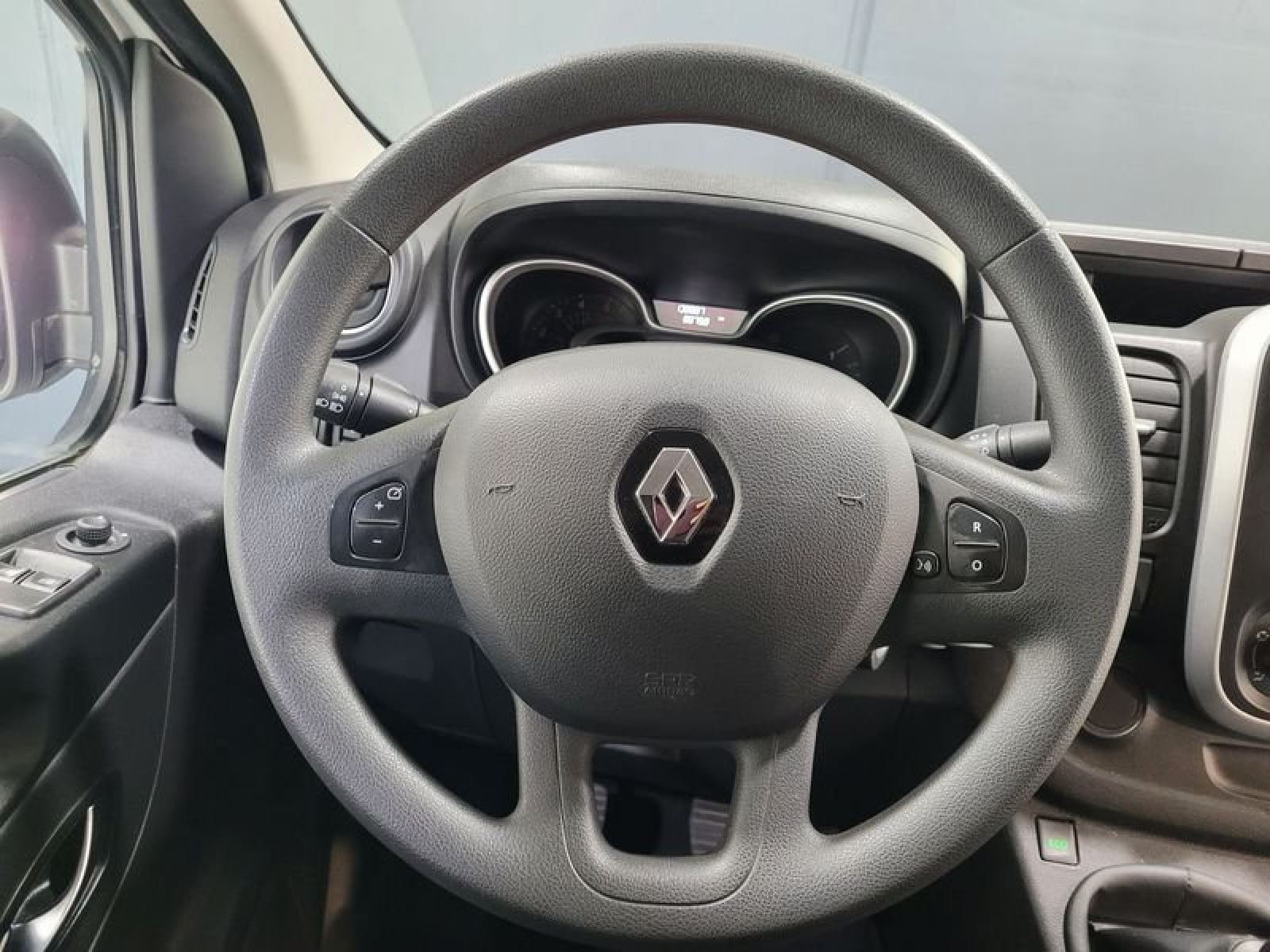 RENAULT TRAFIC Furgón 29 L1H1 dCi 88kW (120CV) Euro 6 15
