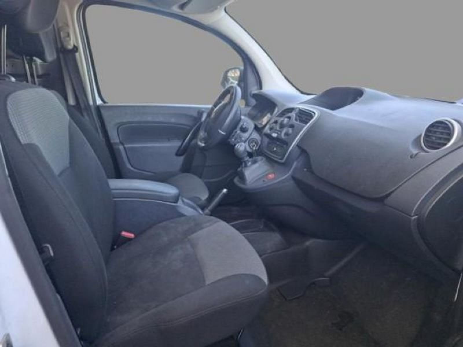 RENAULT KANGOO FURGON dCi 95cv Euro 6 Profesional 3 