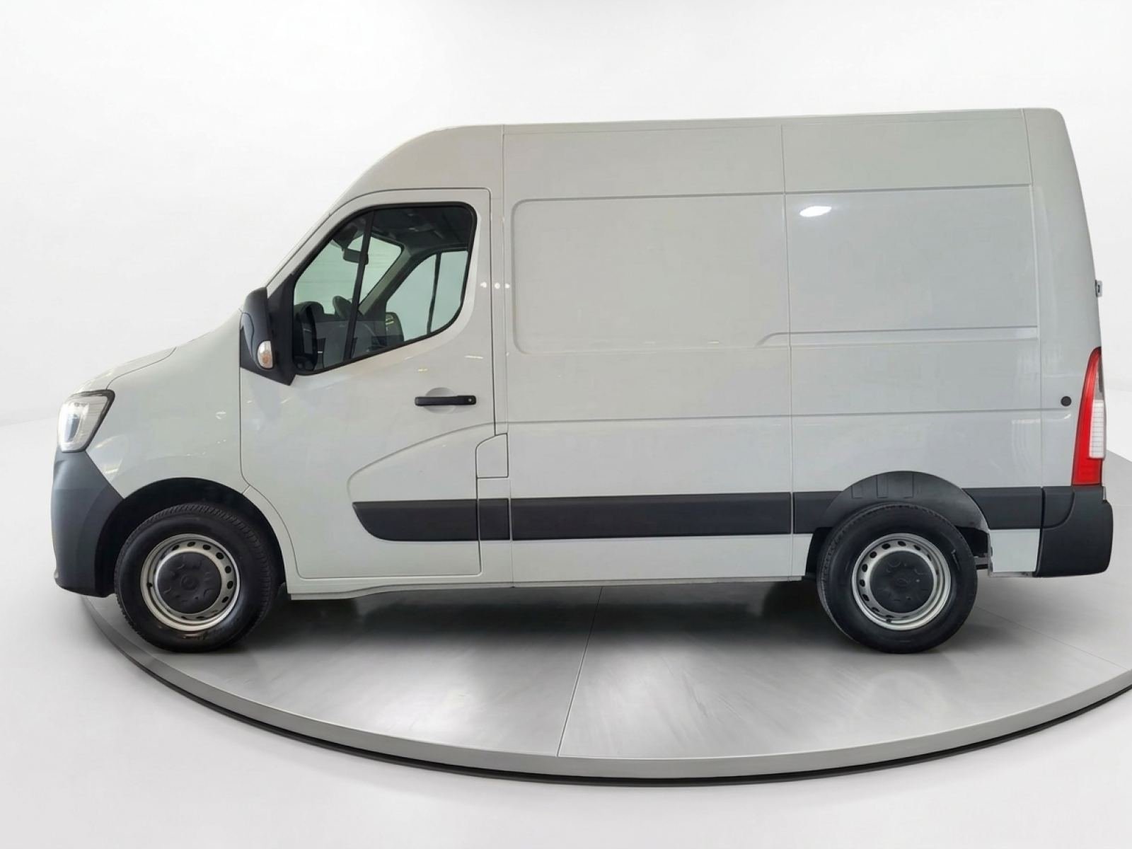 RENAULT MASTER Furgón T L1H2 3300 Bl dCi 100kW (135CV) 2 