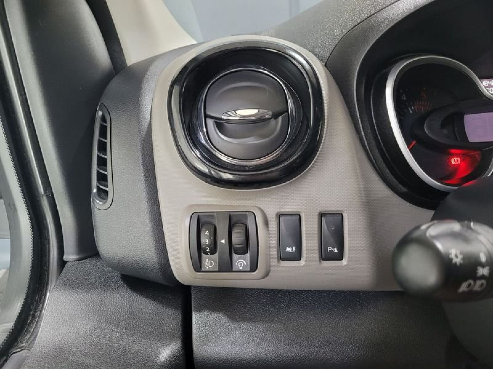 RENAULT TRAFIC Furgón 29 L1H1 Energy BluedCi 70 kW 13