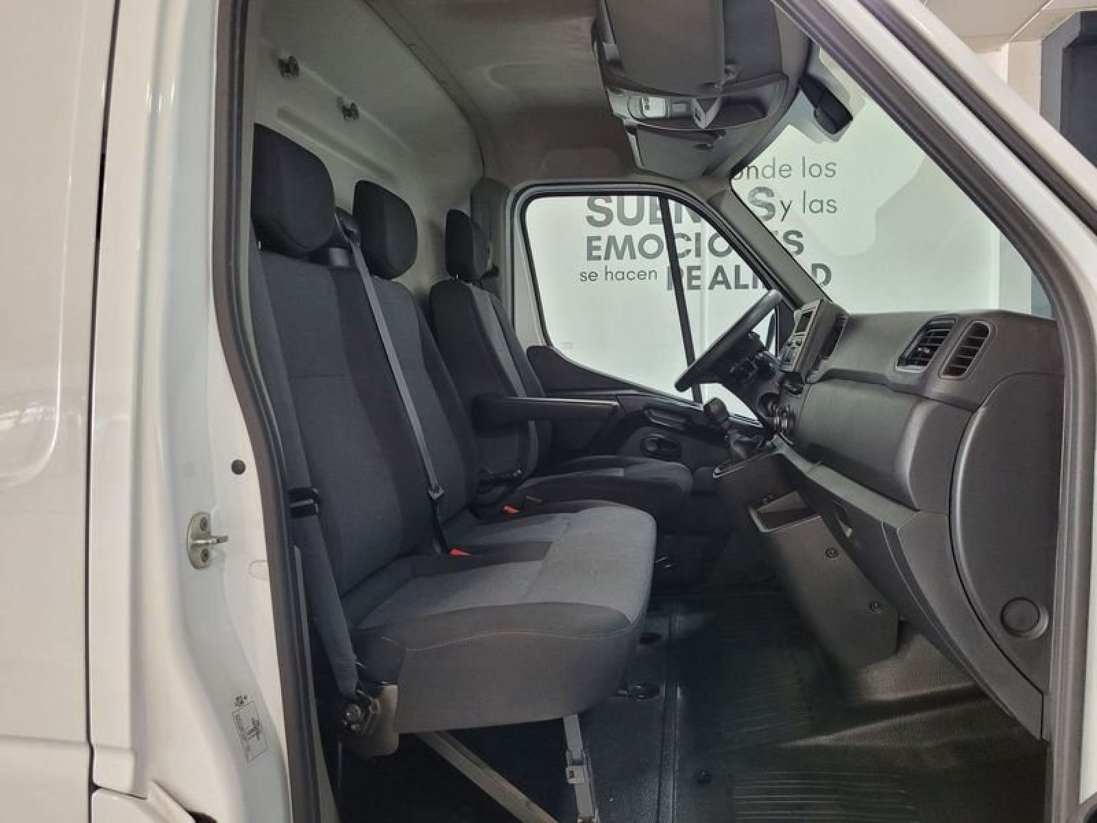 RENAULT MASTER Furgón T L1H1 3300 Bl dCi 100kW (135CV) 11