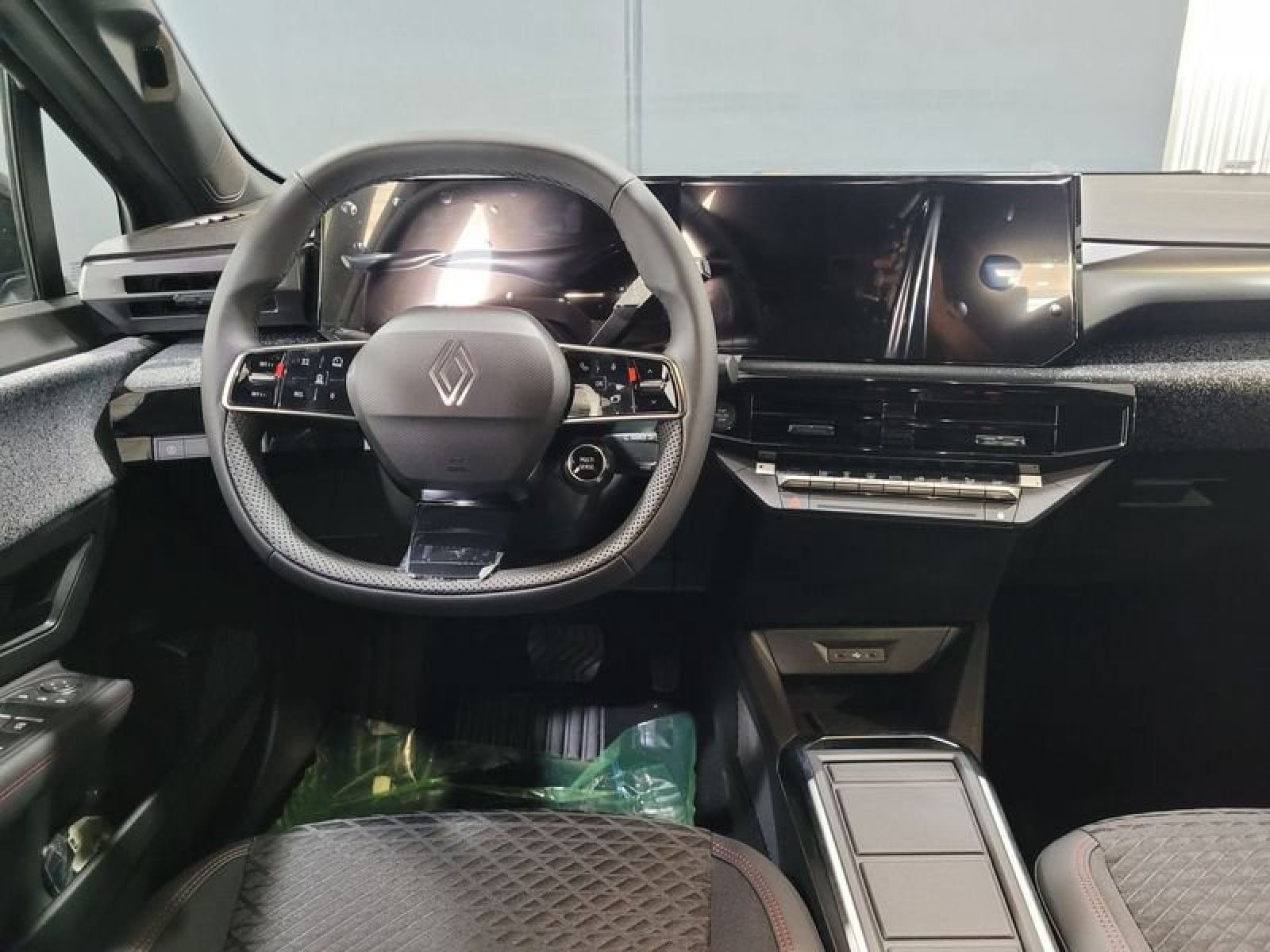 RENAULT CLIO full hybrid E-Tech 117kW (160 CV) techno 12