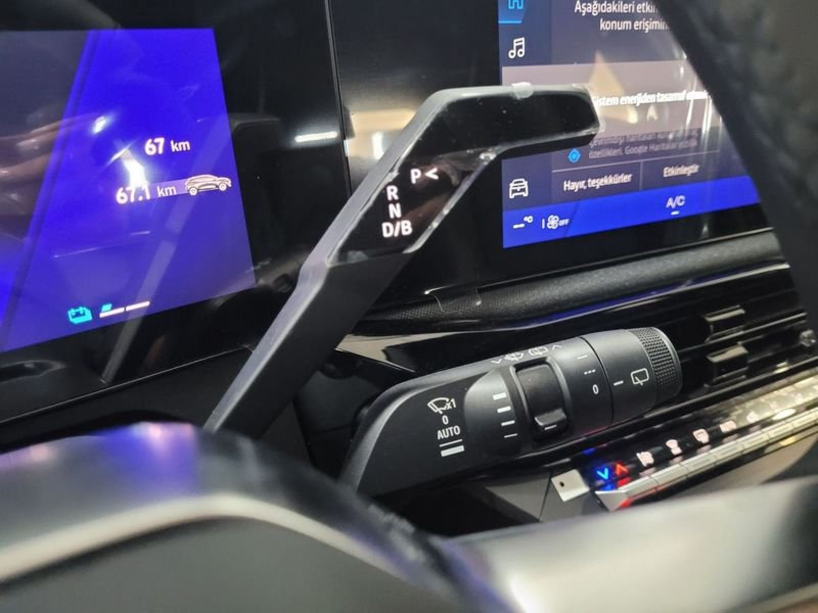 RENAULT CLIO full hybrid E-Tech 117kW (160 CV) techno 16