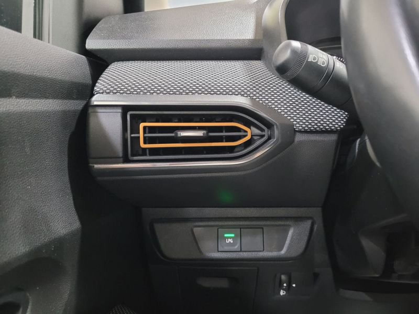 DACIA SANDERO 1.0 TCe 90cv Stepway Comfort 14