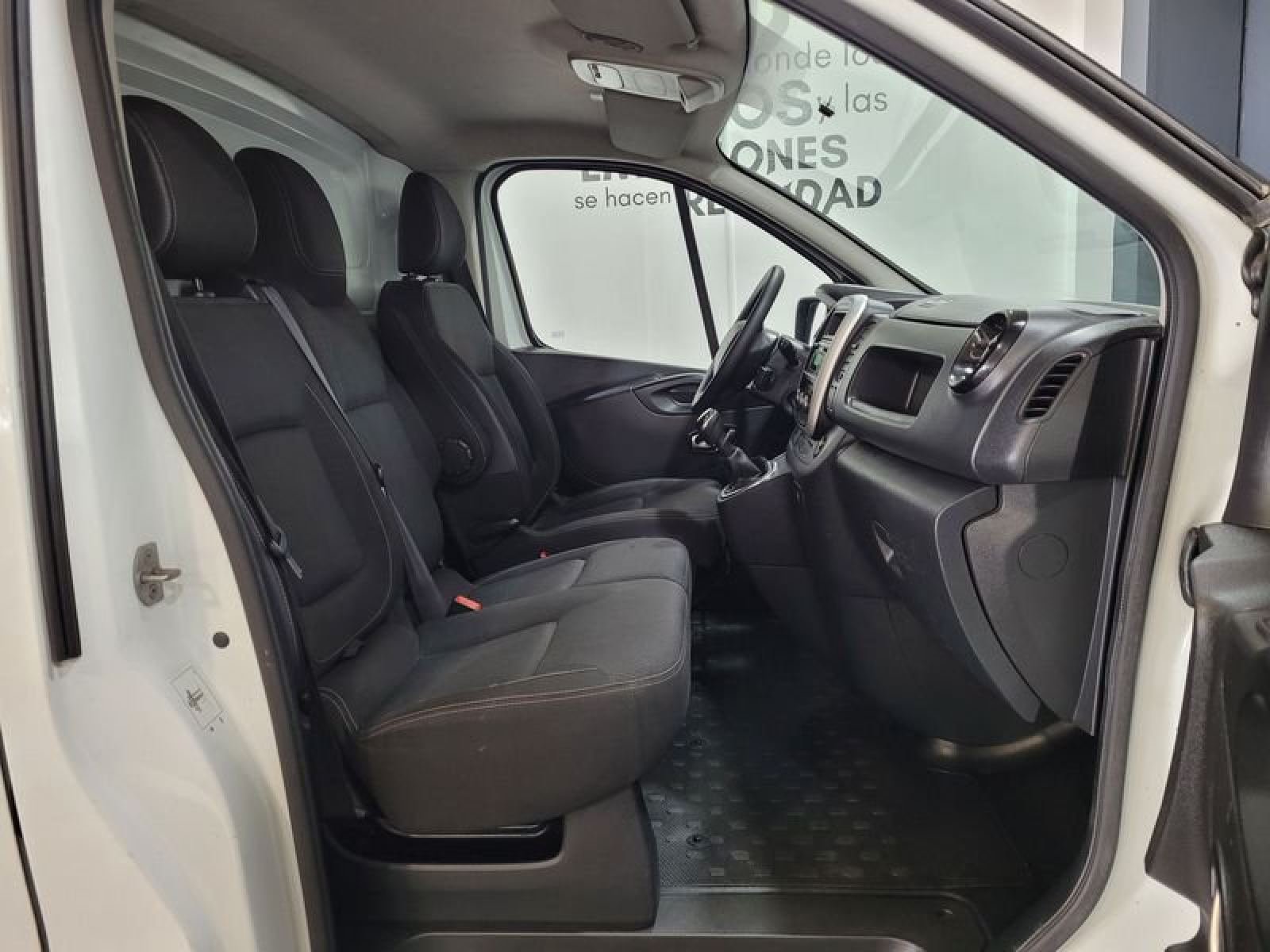 RENAULT TRAFIC Furgón 29 L1H1 dCi 95 Euro 6 10 