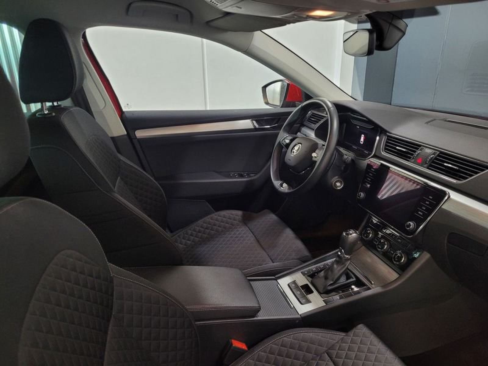 SKODA SUPERB 1.4 TSI 218cv iV P-HEV DSG L&K 10 