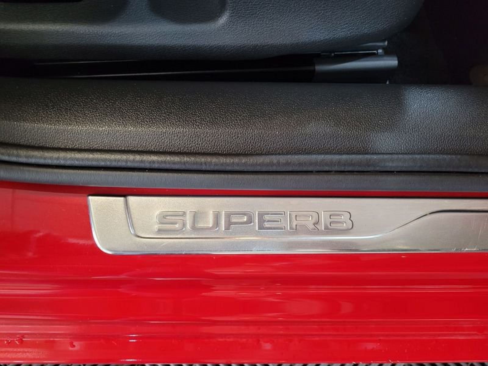 SKODA SUPERB 1.4 TSI 218cv iV P-HEV DSG L&K 11 