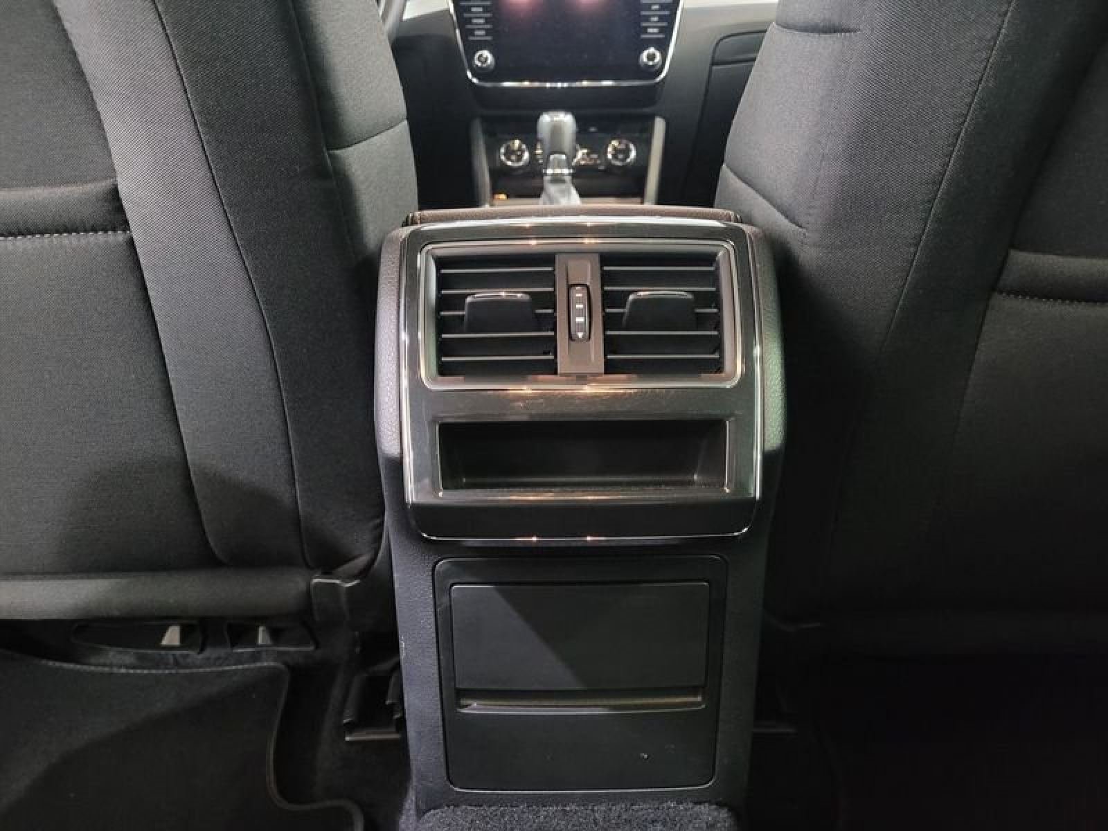 SKODA SUPERB 1.4 TSI 218cv iV P-HEV DSG L&K 14 