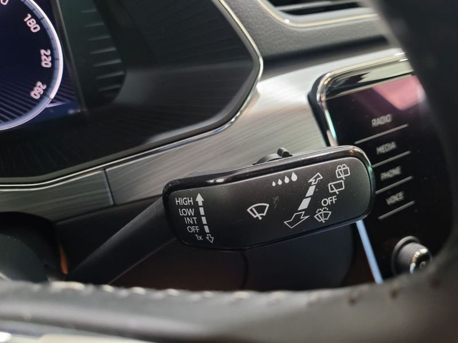 SKODA SUPERB 1.4 TSI 218cv iV P-HEV DSG L&K 22 