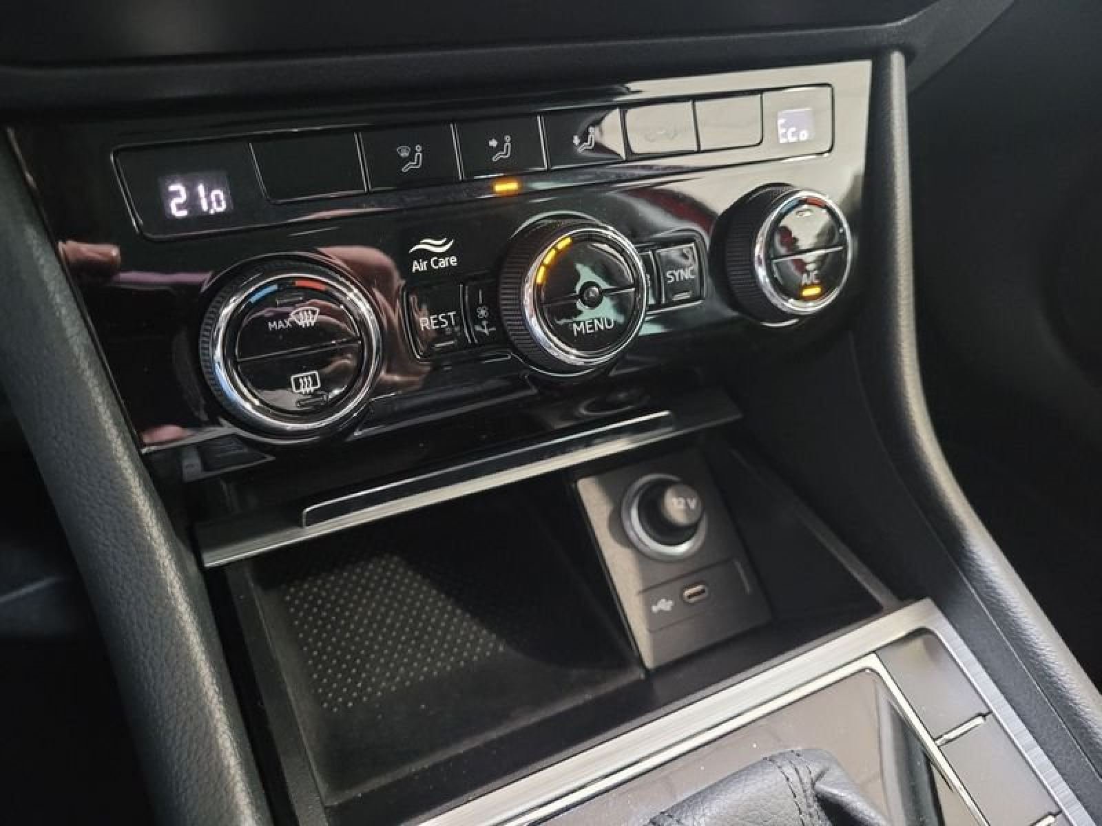 SKODA SUPERB 1.4 TSI 218cv iV P-HEV DSG L&K 35 