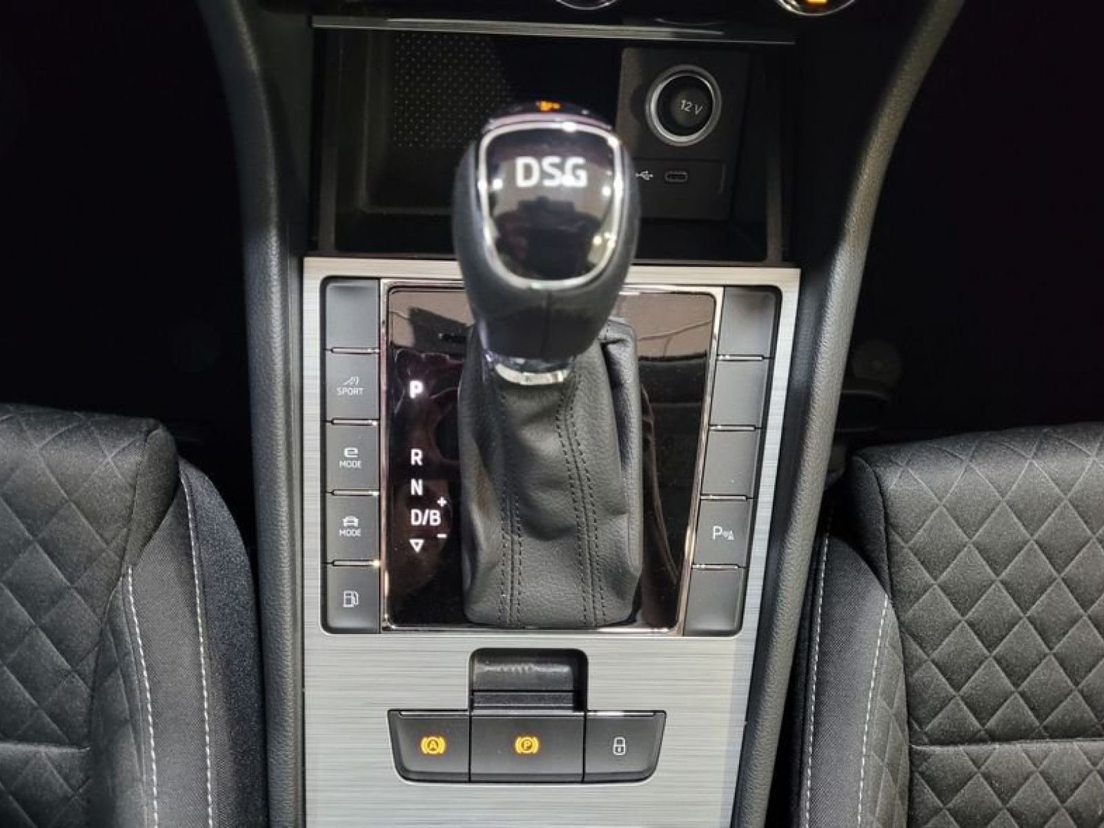 SKODA SUPERB 1.4 TSI 218cv iV P-HEV DSG L&K 36 