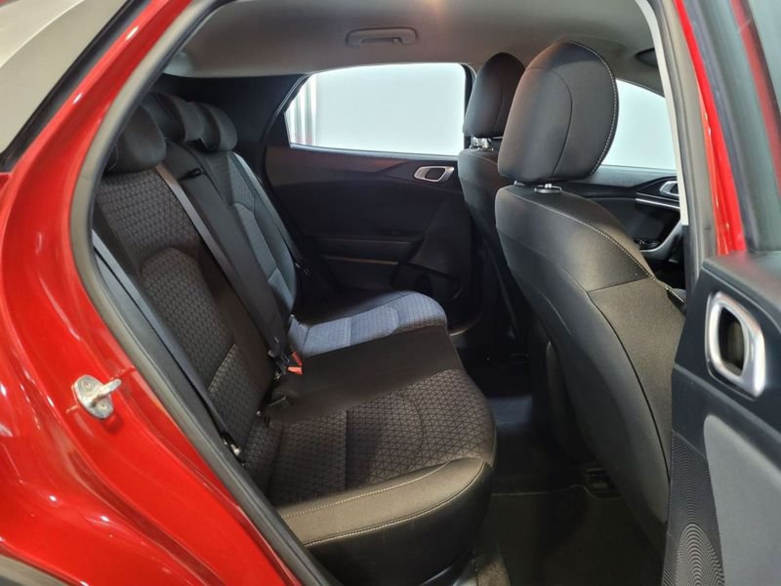 KIA XCEED 1.0 T-GDi 120cv Drive 9