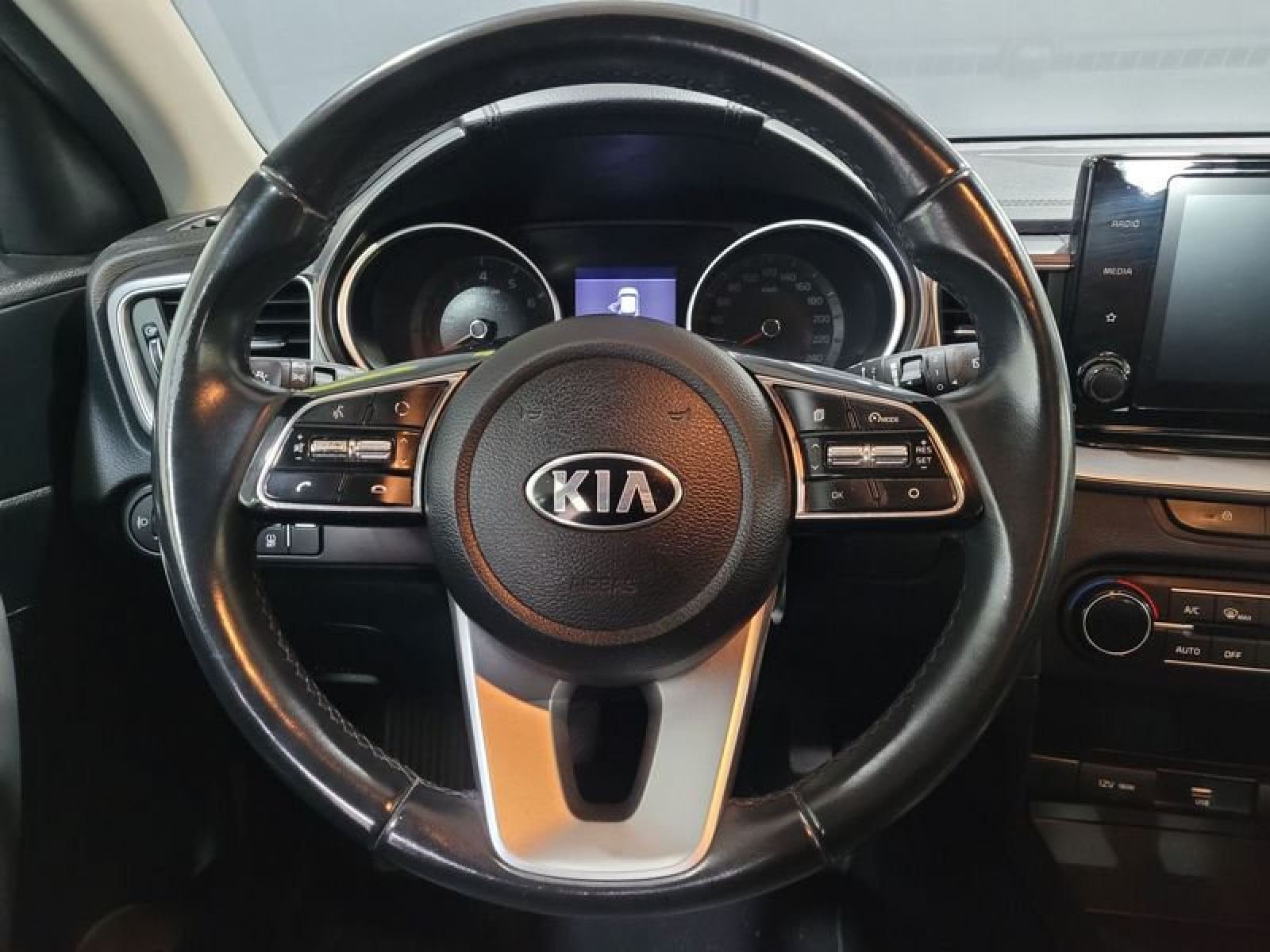 KIA XCEED 1.0 T-GDi 120cv Drive 17
