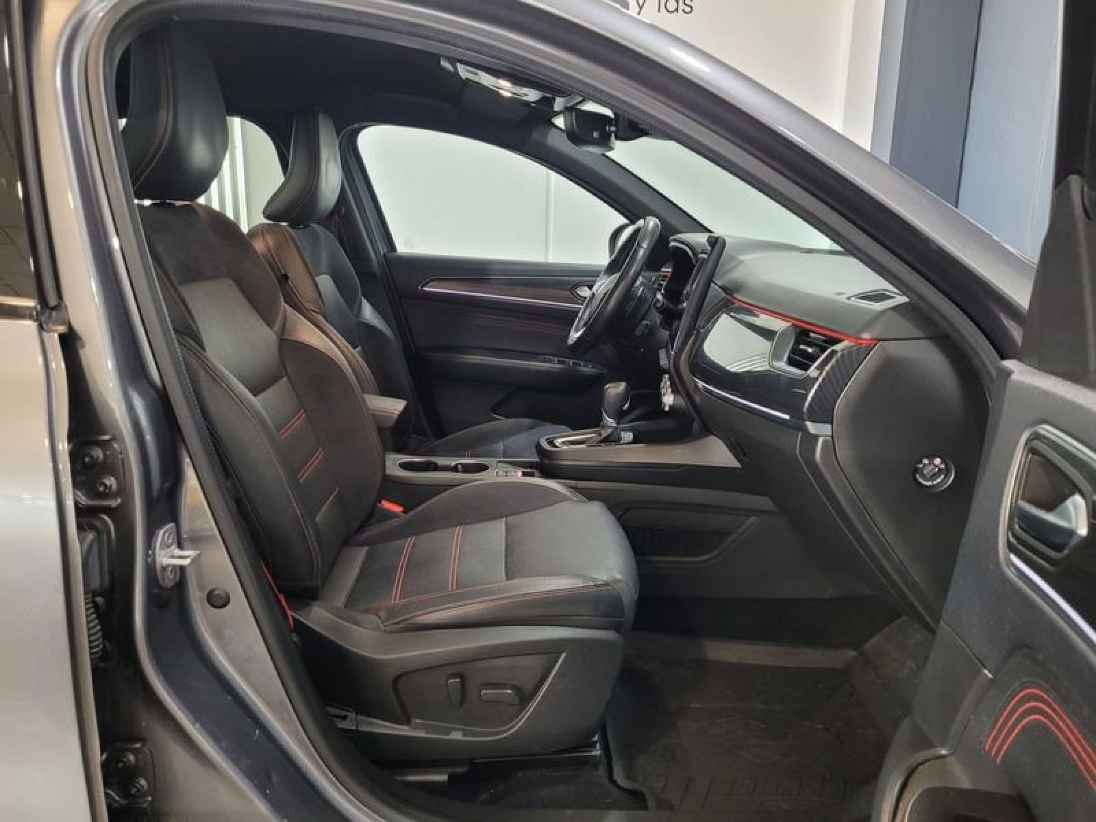 RENAULT ARKANA 1.3 TCe 140cv EDC Microhíbrido RS Line 12