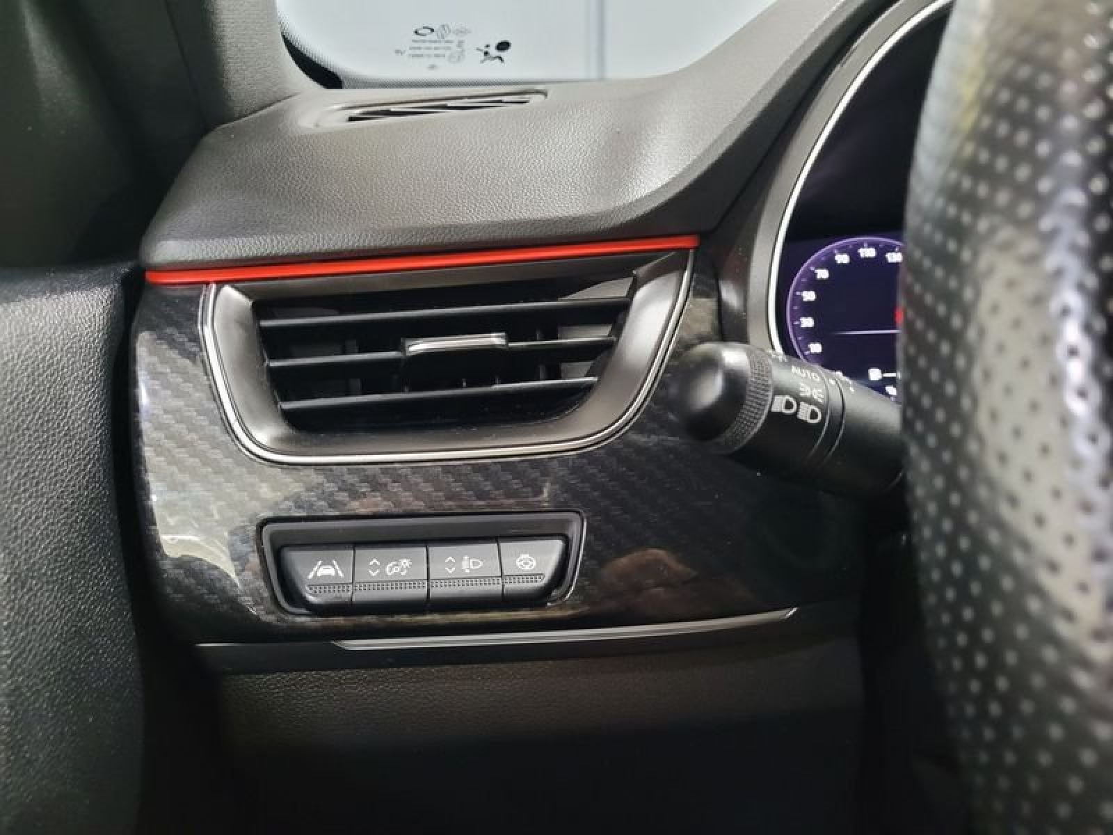 RENAULT ARKANA 1.3 TCe 140cv EDC Microhíbrido RS Line 15