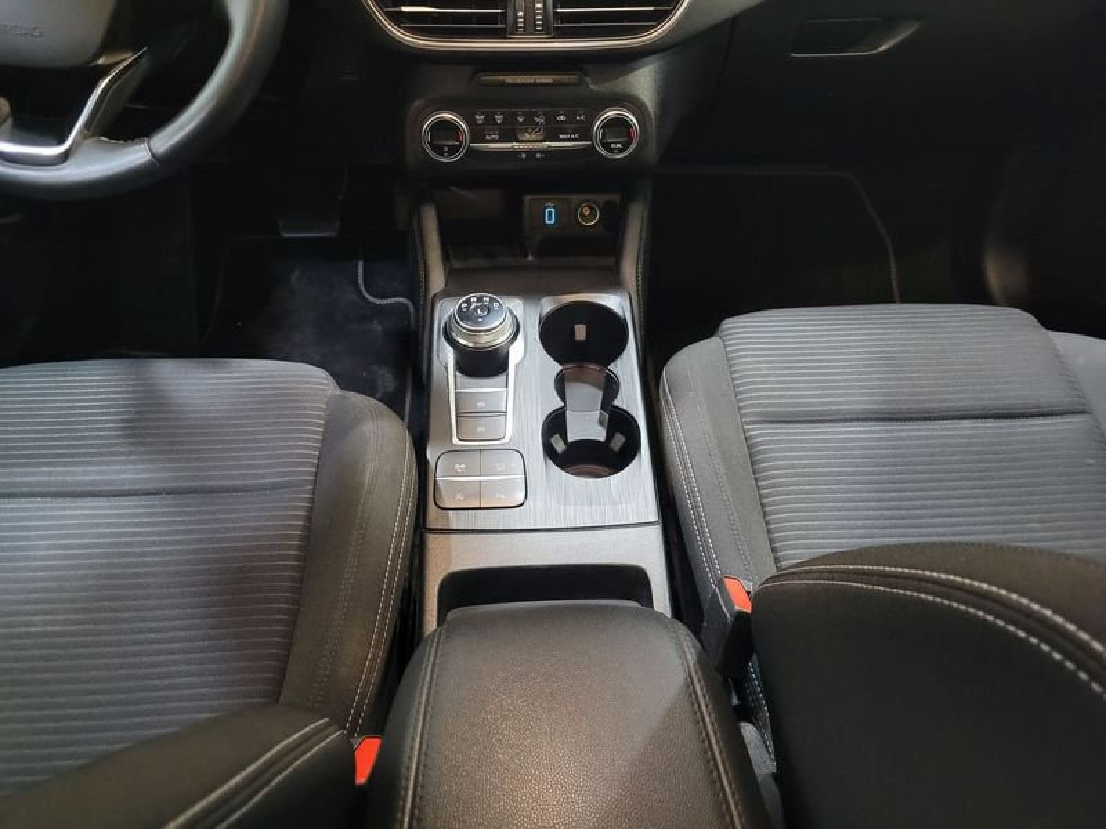 FORD FOCUS 1.5 Ecoblue 120cv Auto Titanium 18 