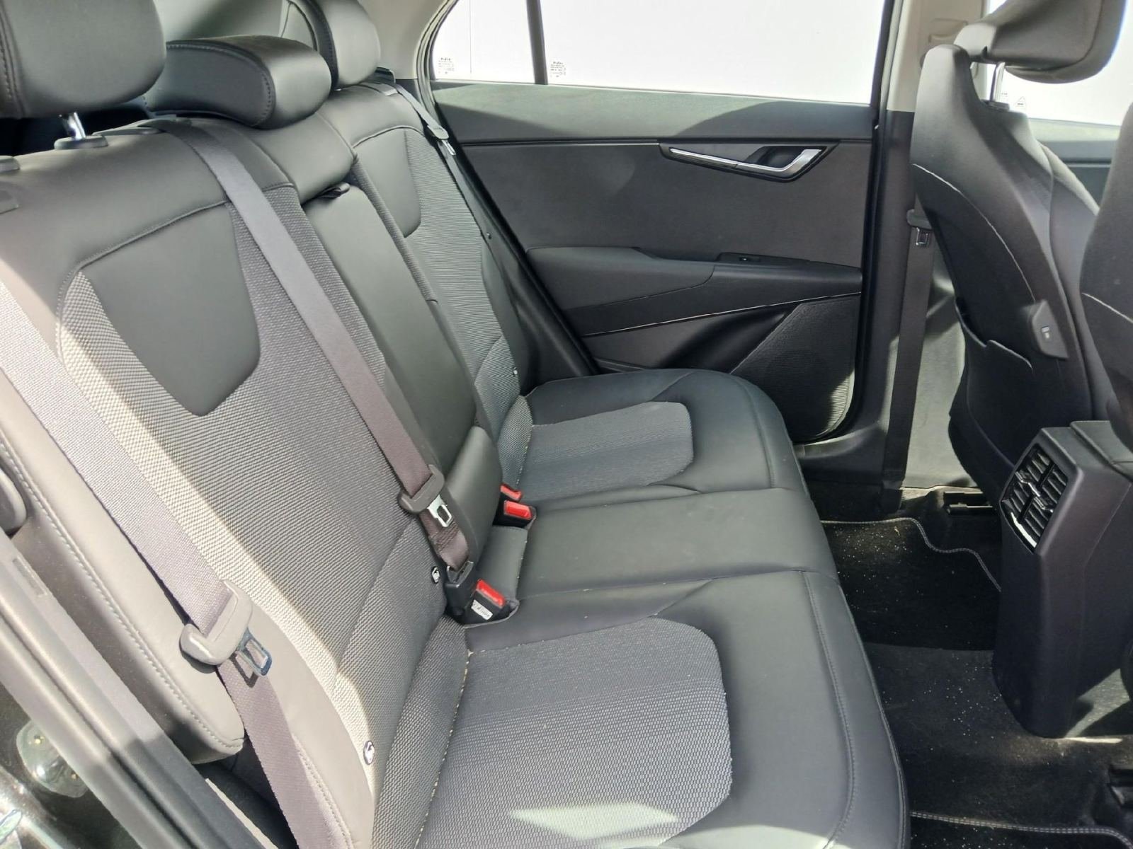 KIA NIRO crossover 1.6 GDi HEV 104kW 141 CV Drive 7