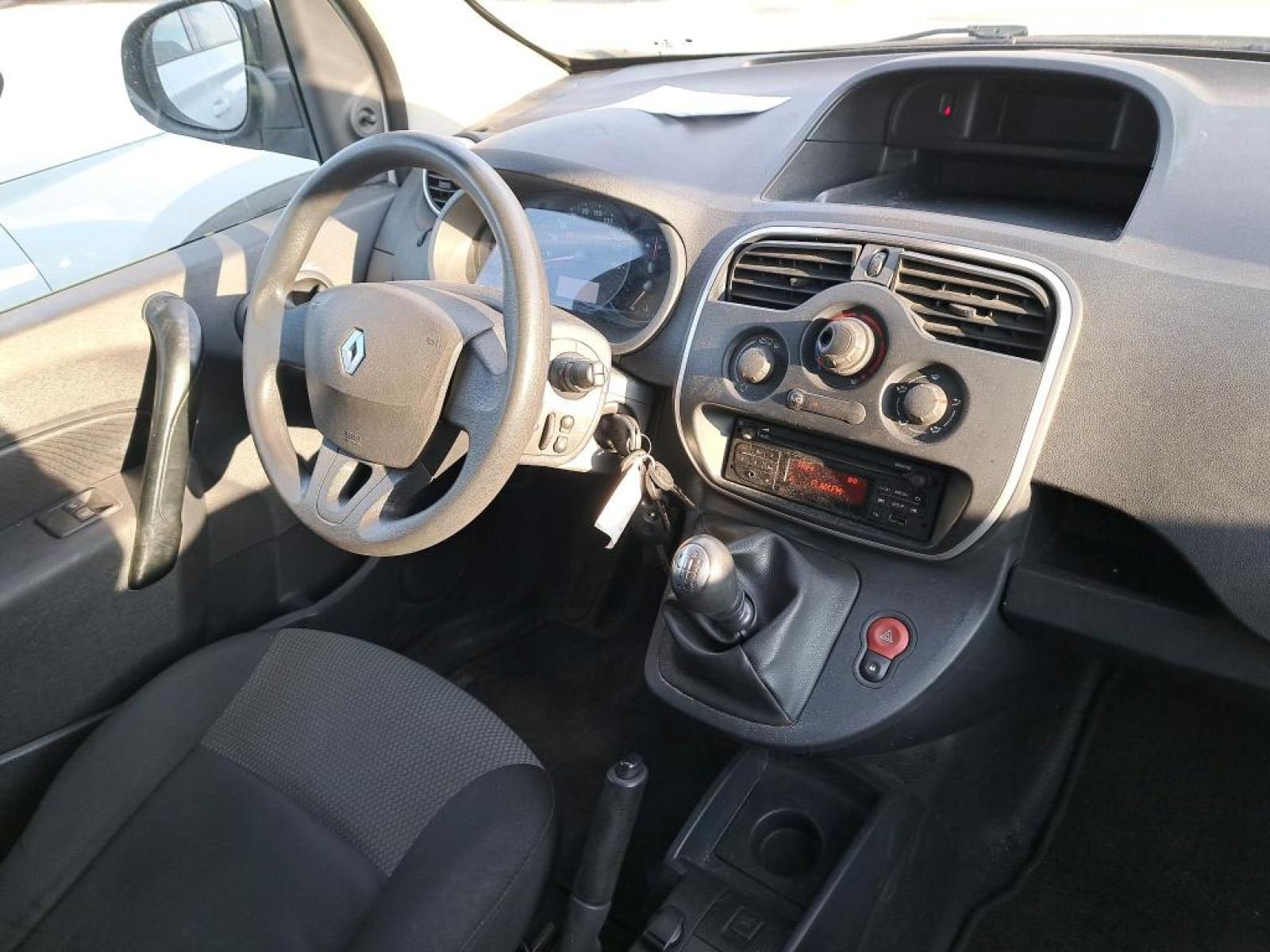 RENAULT KANGOO FURGON PROFESIONAL BLUE DCI 59 KW (80CV) 9