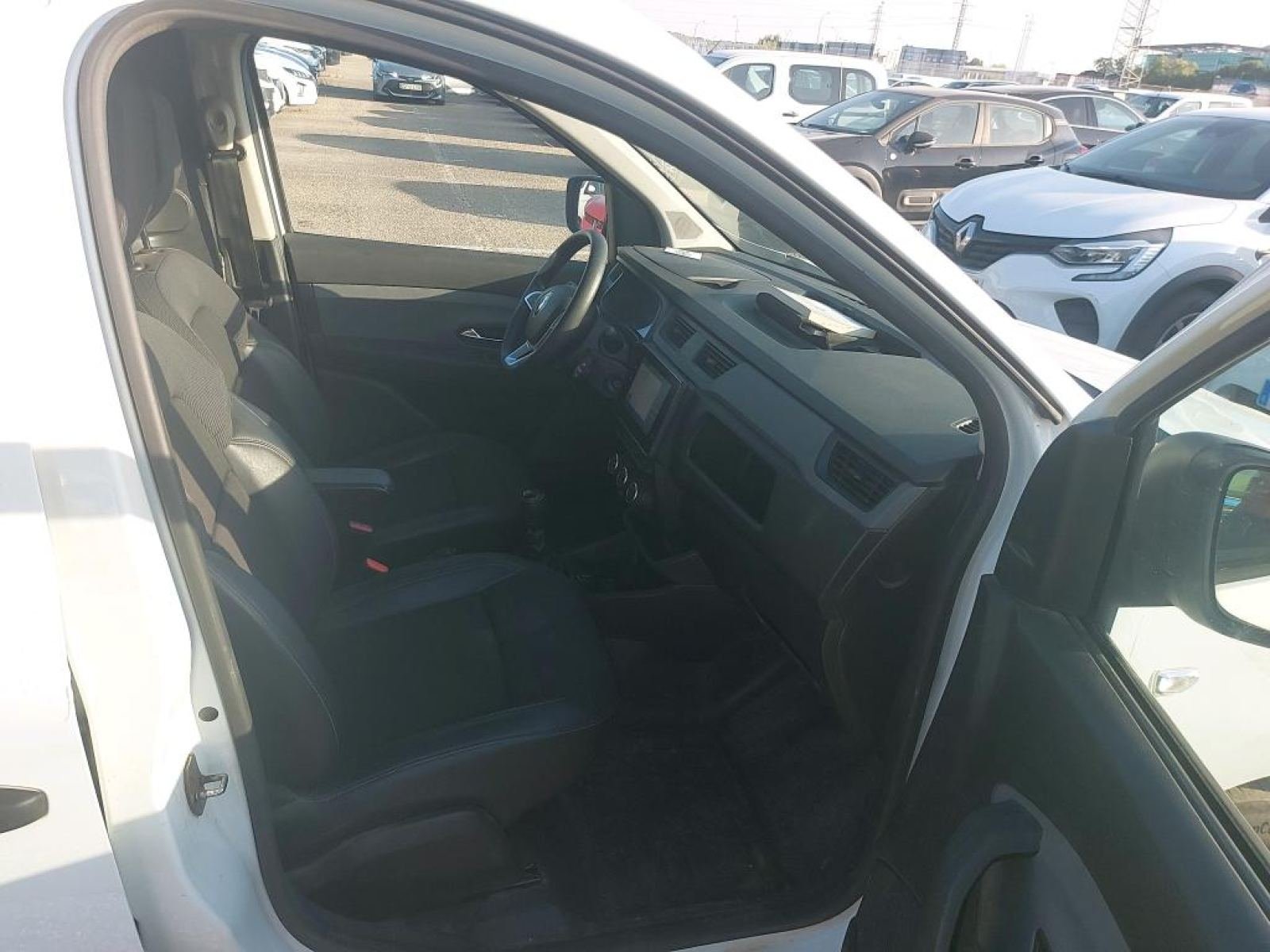 RENAULT EXPRESS CONFORT 1.5 BLUE DCI 55 KW (75 CV) 4