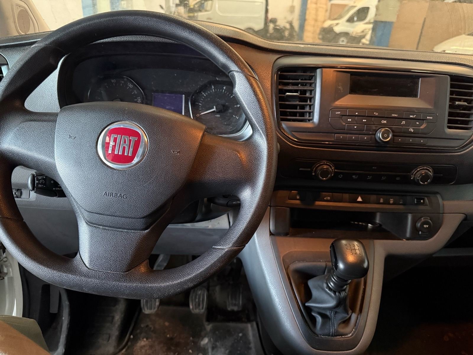FIAT SCUDO Furgón L2 100cv MT6 Business 9