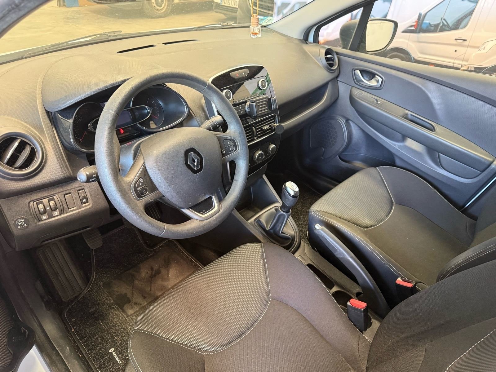 RENAULT CLIO Business TCe 66kW (90CV) GLP -18 8