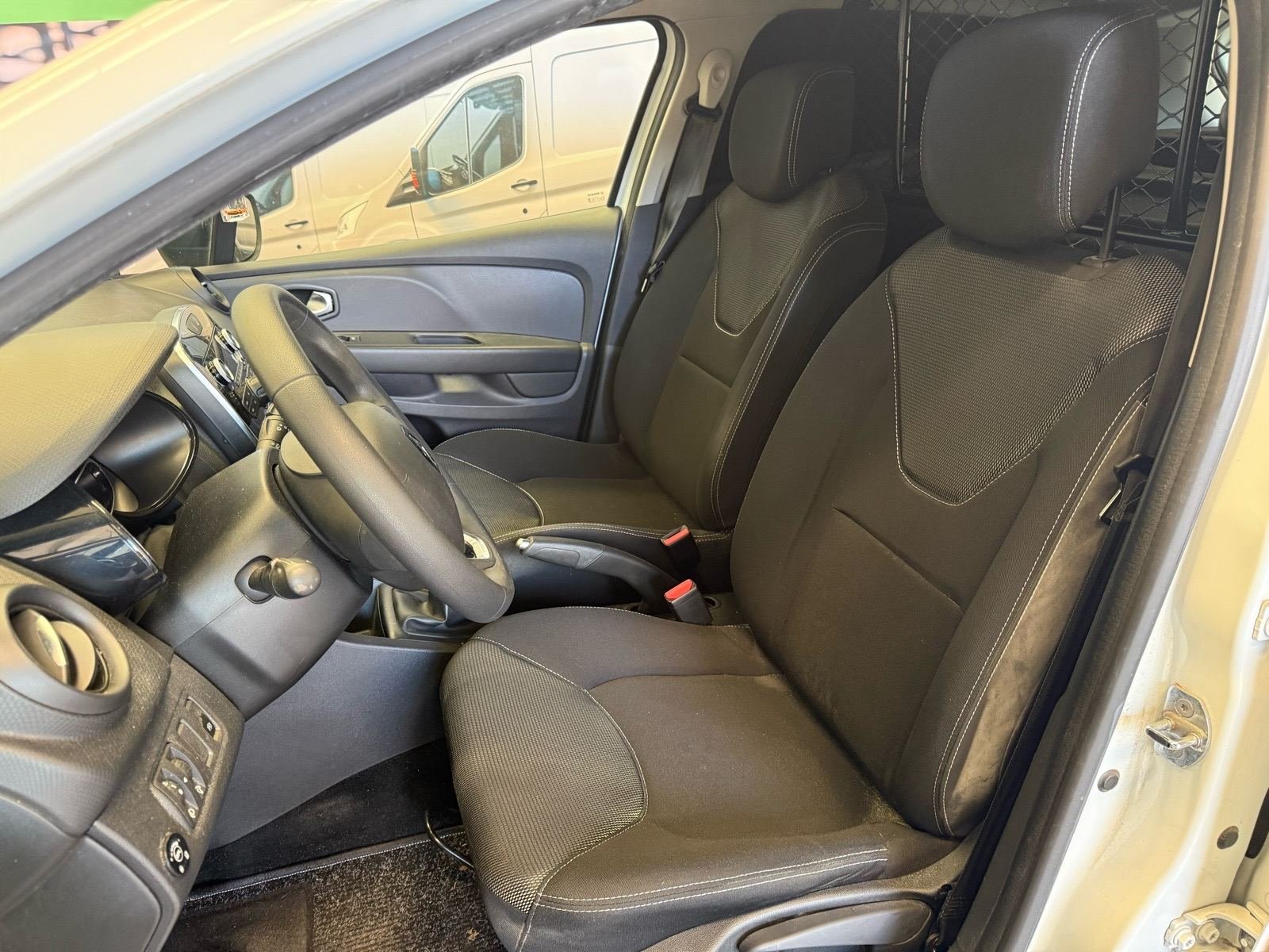 RENAULT CLIO Business TCe 66kW (90CV) GLP -18 9