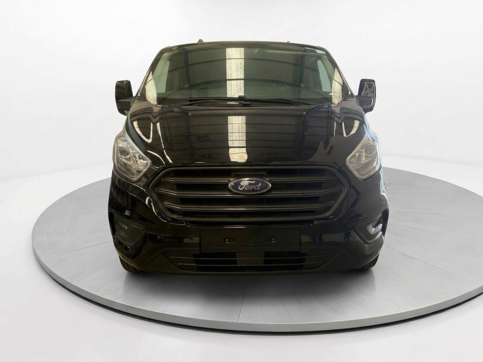 FORD TRANSIT CUSTOM 340 L1 Van Trend Plug-in Hybrid Auto. 2 