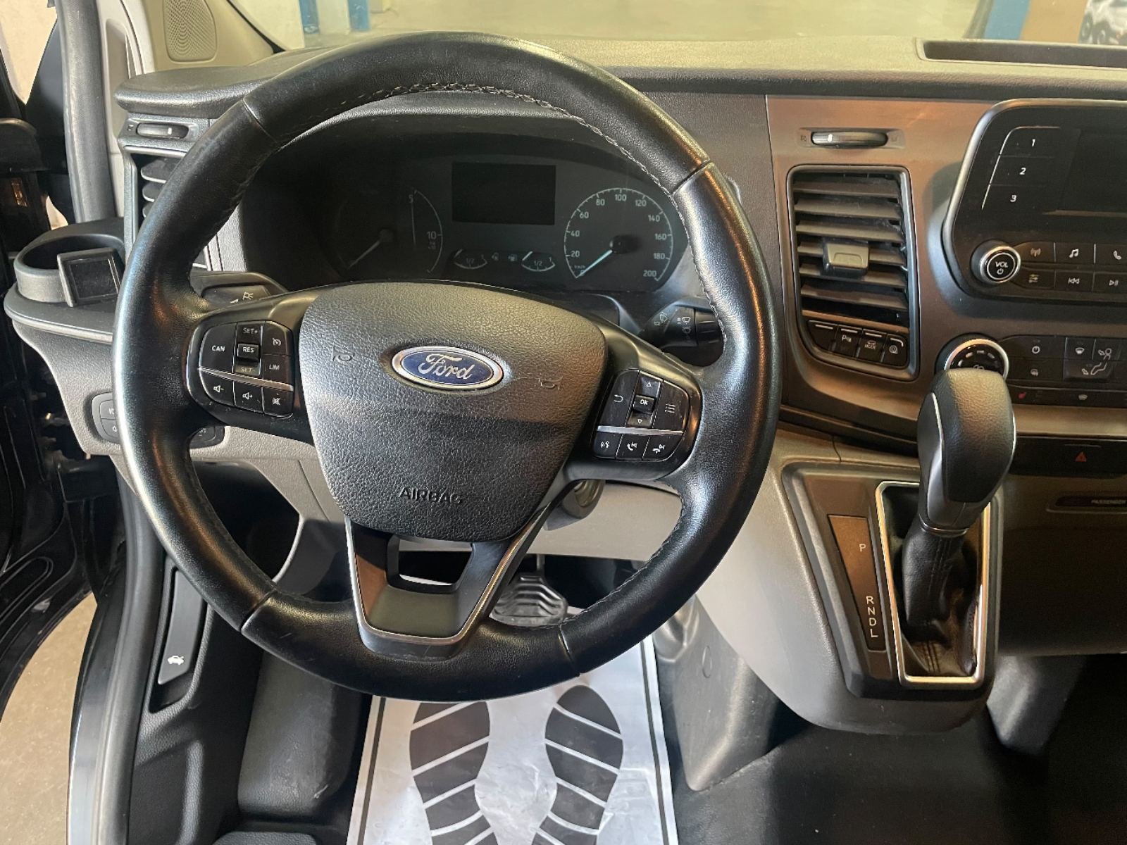 FORD TRANSIT CUSTOM 340 L1 Van Limited Plug-in Hybrid 92,9kW 15