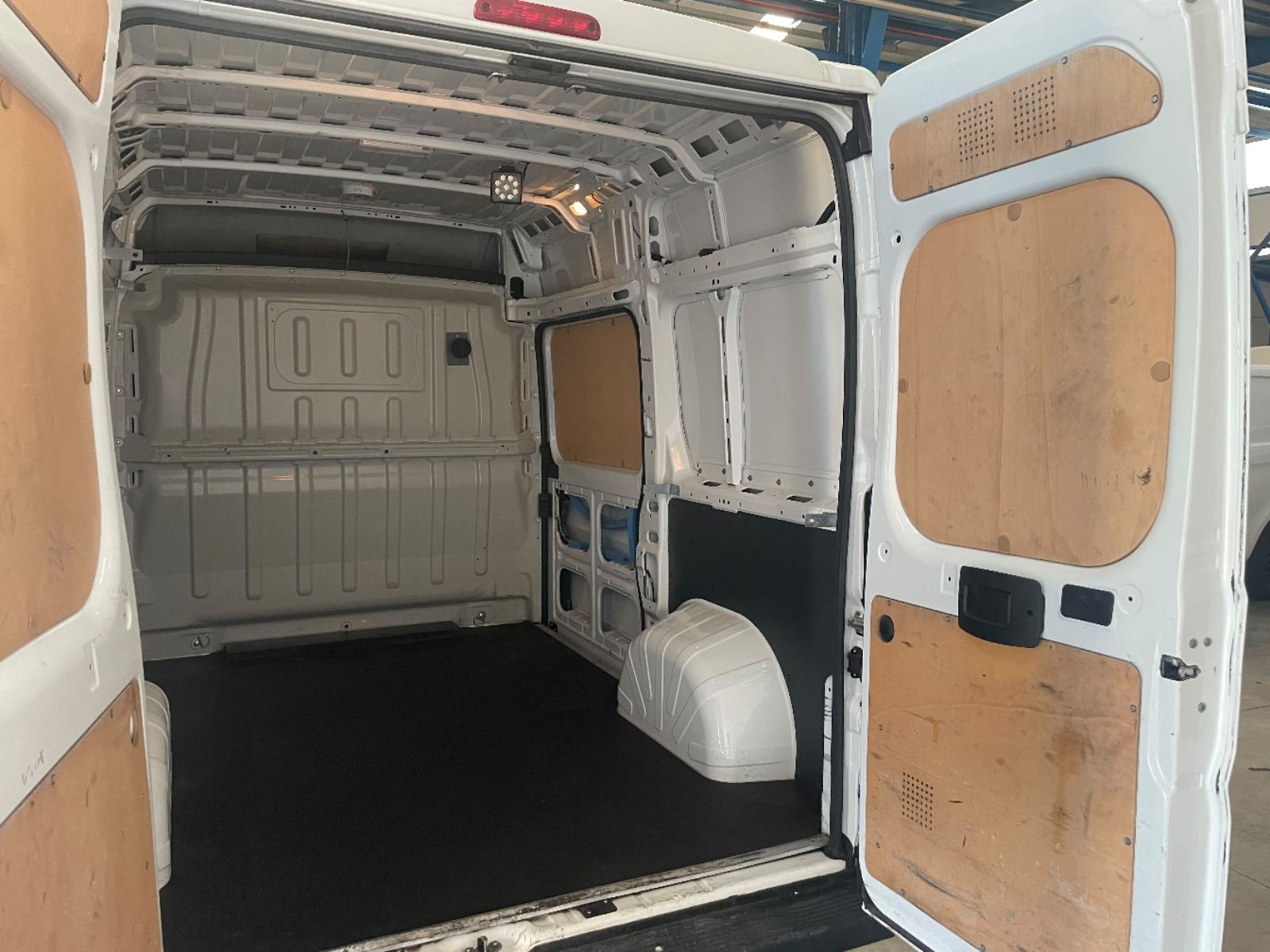 PEUGEOT BOXER Fg 330 L1H2 2.2 BlueHDi S&S 120CV Premium 9