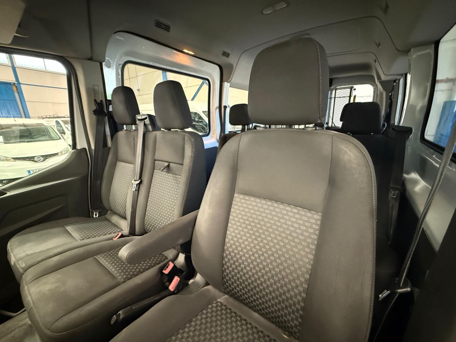FORD TRANSIT 310 96kW L3H2 Van Trend Delantera 18