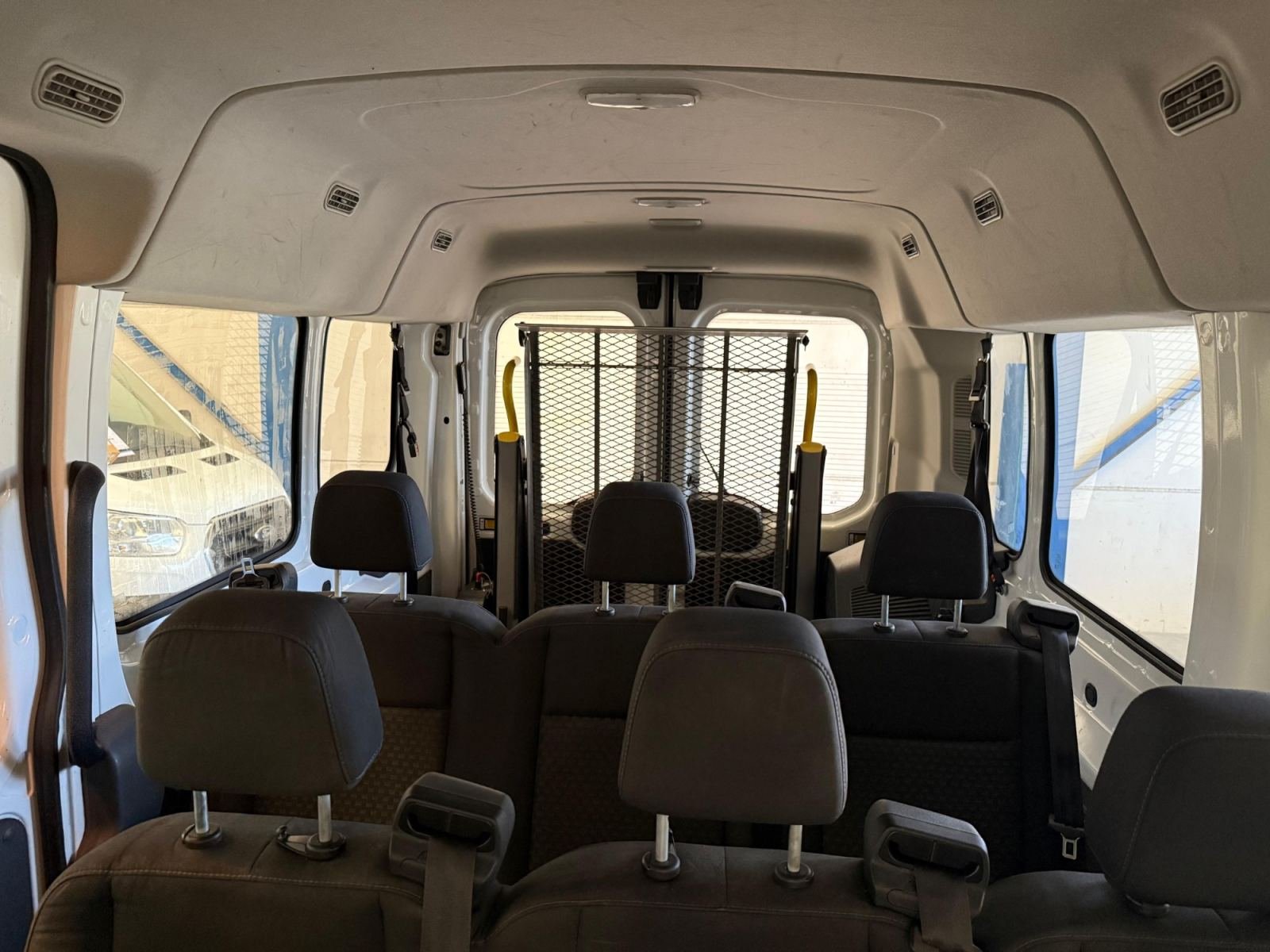 FORD TRANSIT 310 96kW L3H2 Van Trend Delantera 31