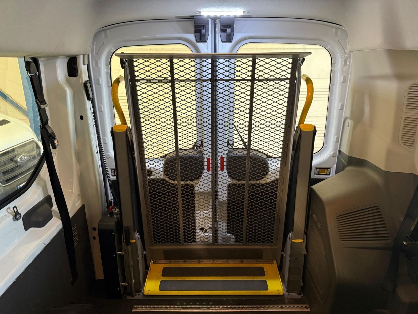 FORD TRANSIT 310 96kW L3H2 Van Trend Delantera 32