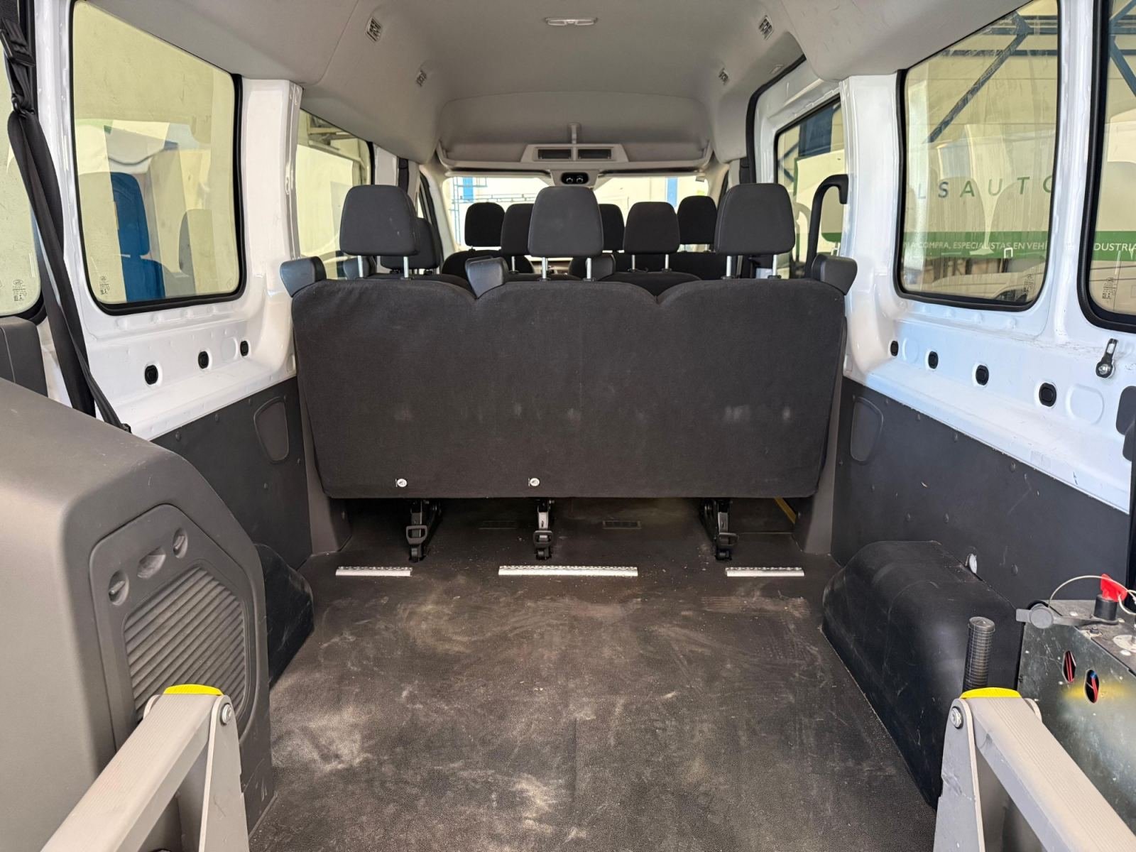 FORD TRANSIT 310 96kW L3H2 Van Trend Delantera 49